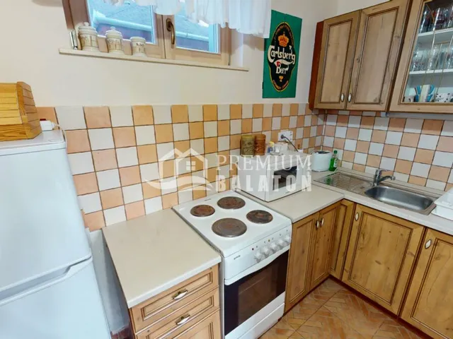 Eladó ház Balatonfenyves 210 nm