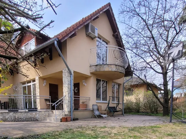 Eladó ház Kerepes 205 nm