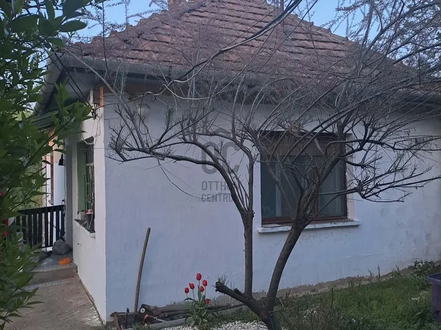 Eladó ház Mende 375 nm