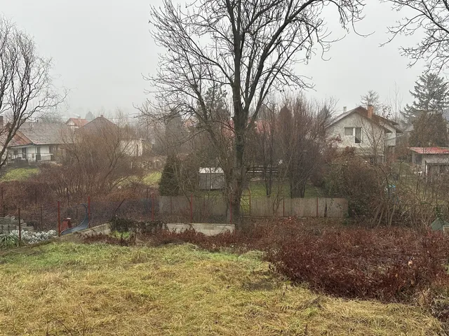Eladó telek Pomáz, Tavasz utca 511 nm