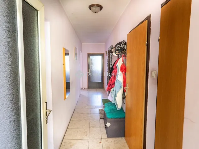 Eladó ház Mosonudvar 180 nm