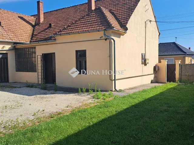 Eladó ház Bősárkány 170 nm