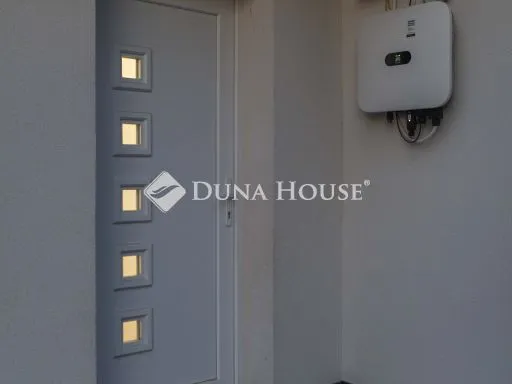 Eladó ház Komárom 92 nm