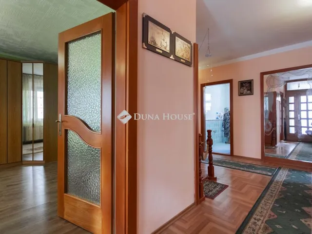 Eladó ház Máriakálnok 160 nm