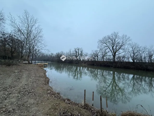 Eladó telek Dunakiliti 6554 nm