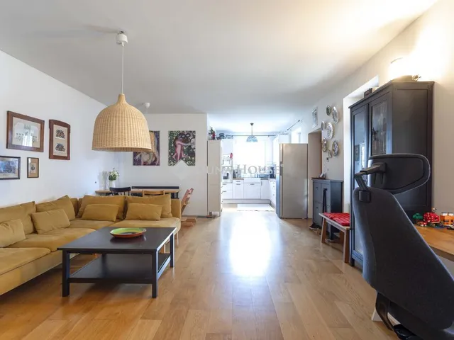 Eladó ház Levél 90 nm
