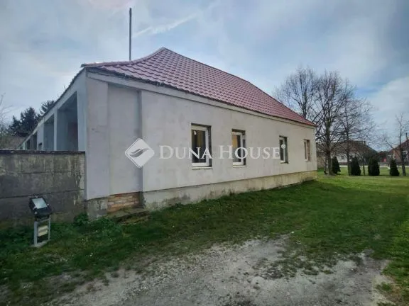 Eladó ház Hédervár 150 nm
