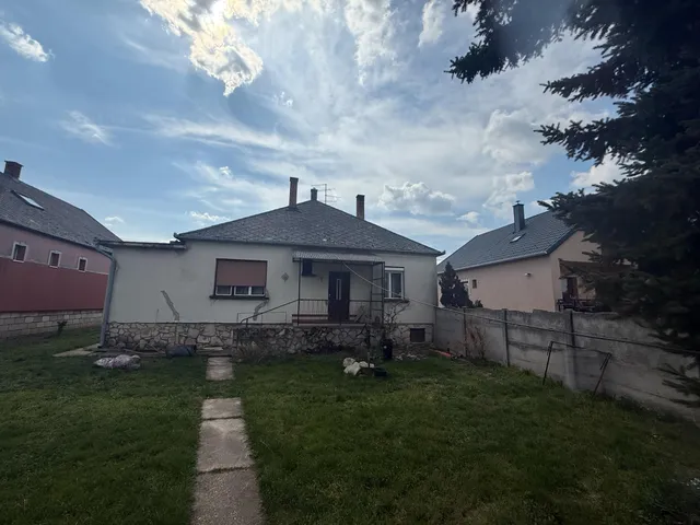 Eladó ház Jánossomorja 96 nm