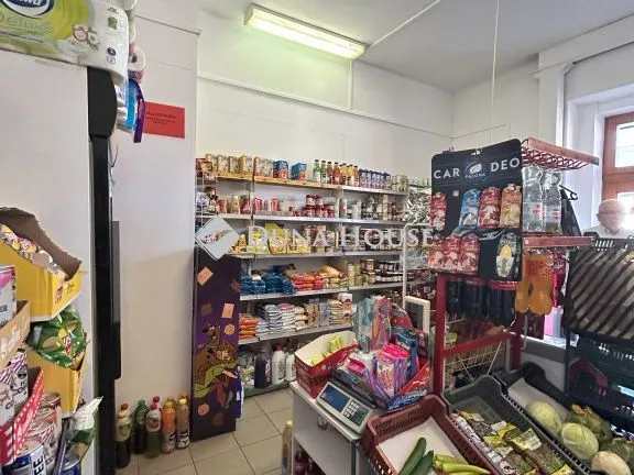 Eladó kereskedelmi és ipari ingatlan Mosonmagyaróvár 39 nm