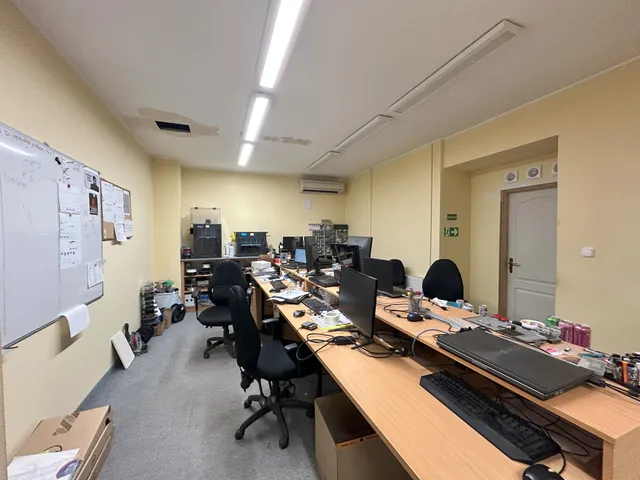 Eladó kereskedelmi és ipari ingatlan Mosonmagyaróvár 157 nm