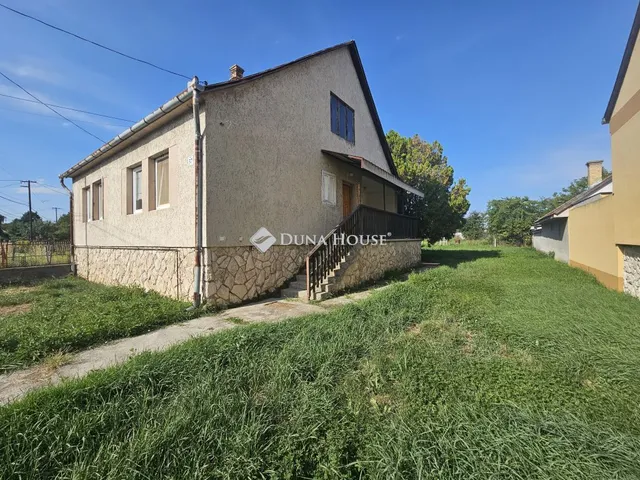 Eladó ház Koroncó 97 nm