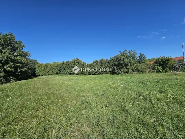 Eladó telek Vámosszabadi 2231 nm