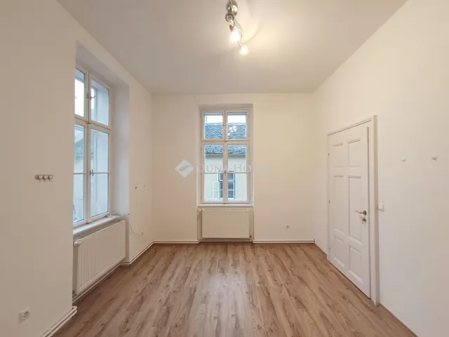 Eladó lakás Sopron 91 nm