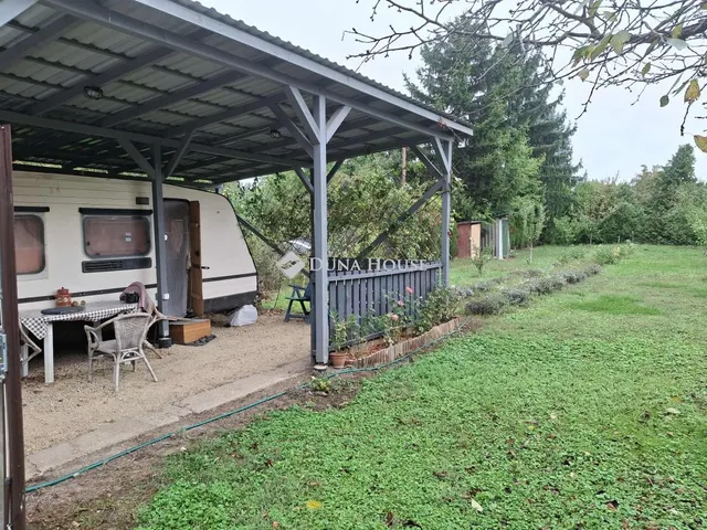 Eladó telek Győr 811 nm