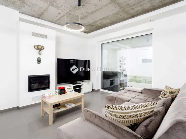 Eladó ház Feketeerdő 113 nm