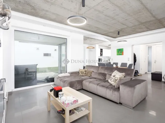 Eladó ház Feketeerdő 113 nm