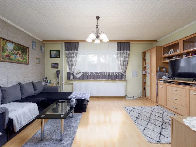 Eladó ház Levél 100 nm