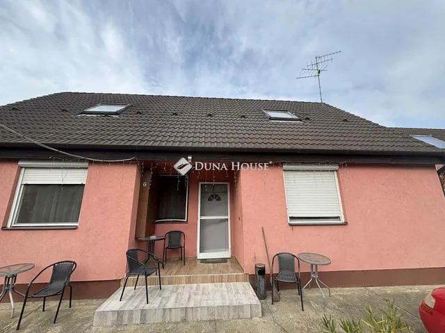 Eladó ház Levél 164 nm