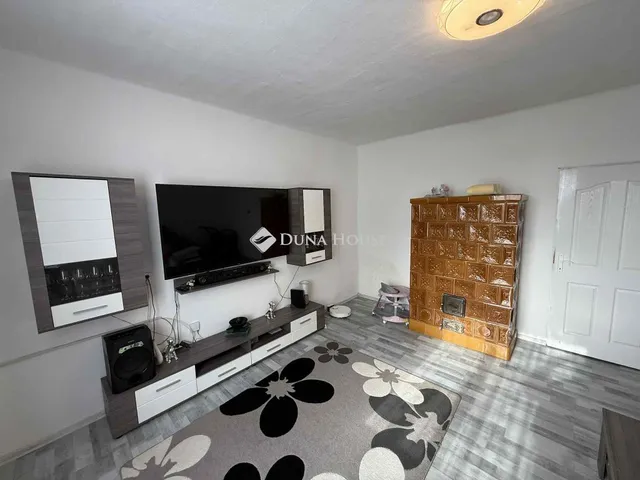 Eladó ház Várbalog 85 nm