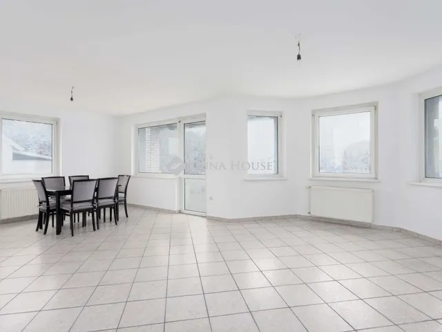 Eladó ház Hegyeshalom 242 nm