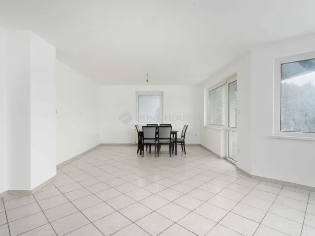 Eladó ház Hegyeshalom 242 nm