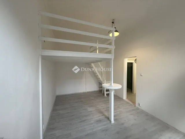 Eladó lakás Budapest VI. kerület 28 nm