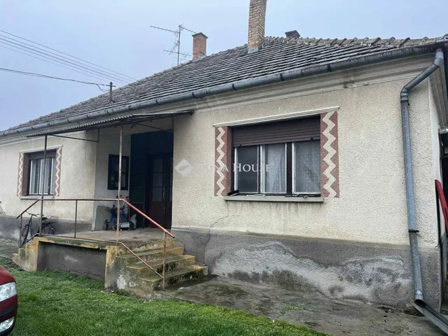 Eladó ház Püski 102 nm