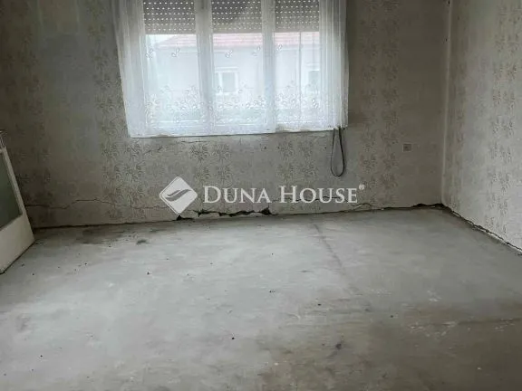 Eladó ház Püski 102 nm