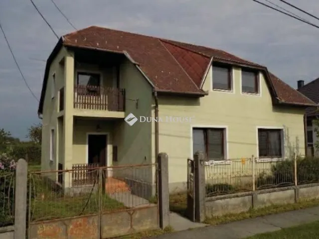Eladó ház Bősárkány 142 nm