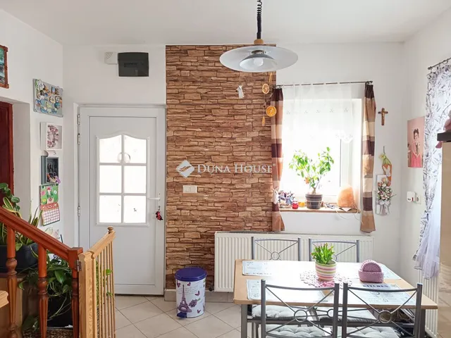 Eladó ház Újkér 123 nm