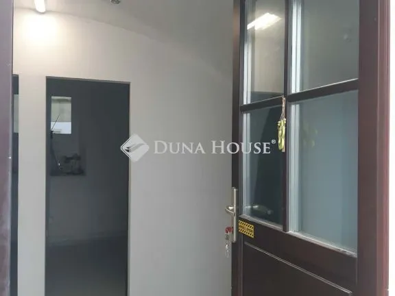 Eladó kereskedelmi és ipari ingatlan Sopron, Várkerület 28 nm