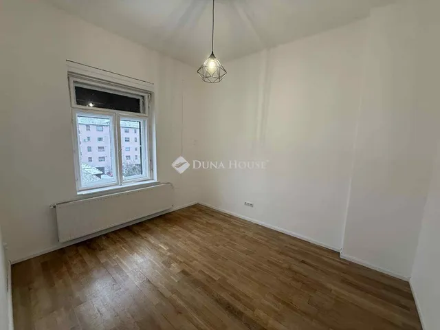 Eladó lakás Győr 38 nm