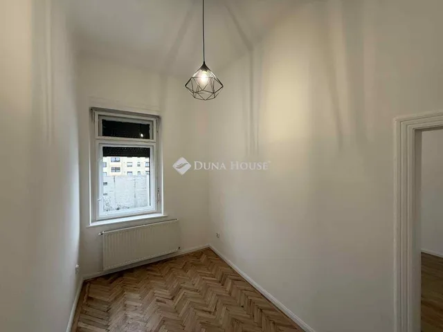 Eladó lakás Győr 38 nm