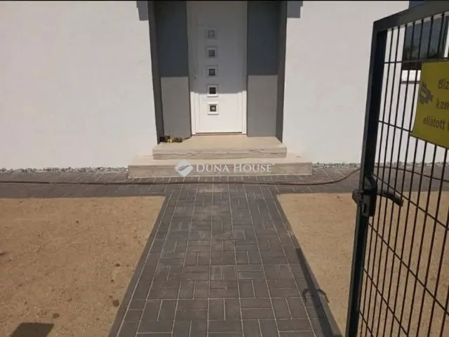 Eladó ház Veszkény 124 nm