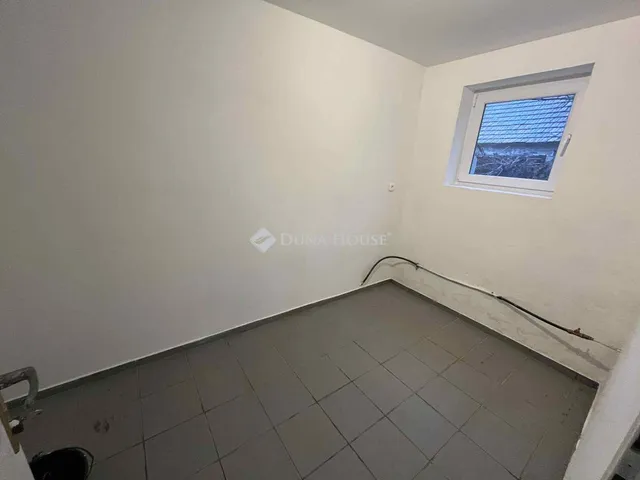 Eladó lakás Acsalag 75 nm