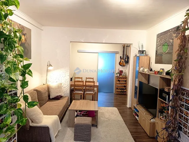 Eladó lakás Sopron, Kazinczy Ferenc tér 53 nm