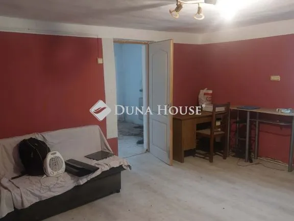 Eladó ház Tét 80 nm