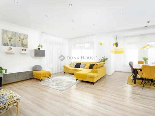 Eladó ház Halászi 187 nm