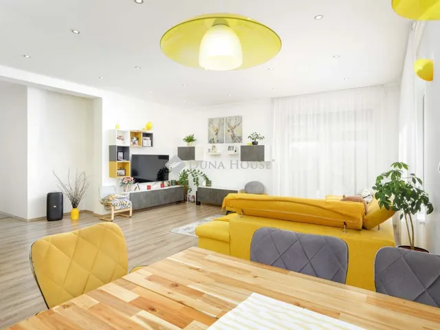 Eladó ház Halászi 187 nm