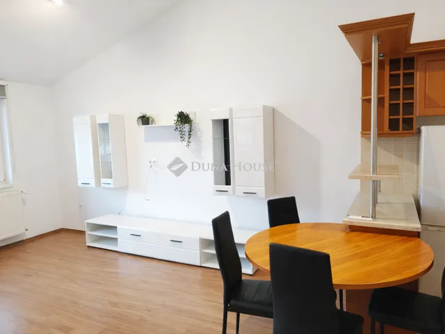 Eladó lakás Kapuvár 56 nm