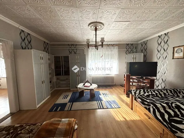 Eladó ház Újrónafő 80 nm