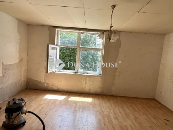 Eladó ház Várbalog 90 nm