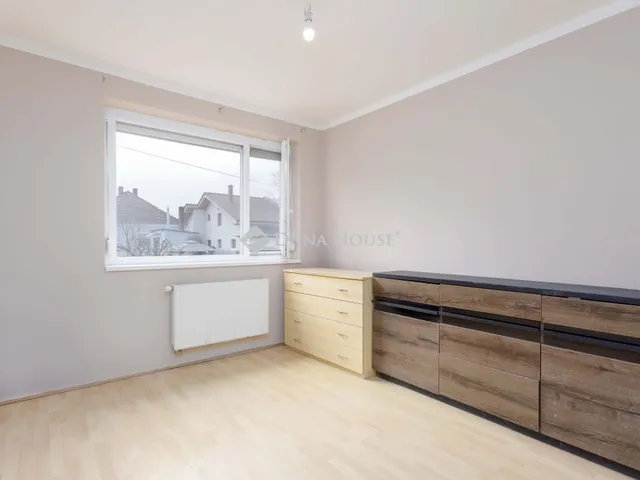 Eladó ház Levél 196 nm