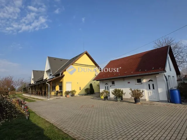 Eladó üdülő és hétvégi ház Bő 705 nm