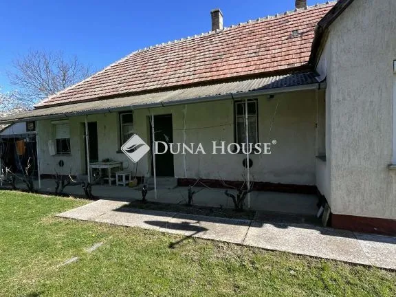 Eladó ház Lázi 85 nm