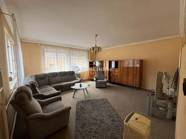 Eladó ház Dunakiliti 200 nm