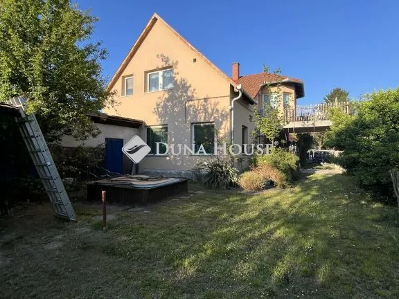 Eladó ház Győrladamér 210 nm