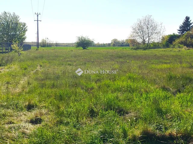 Eladó telek Cirák 1196 nm