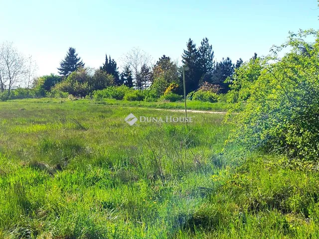 Eladó telek Cirák 1196 nm