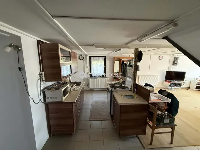 Eladó ház Jánossomorja 120 nm